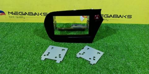 Консоль магнитофона HONDA INSIGHT ZE2 77250-TM8-00 1 ракурс