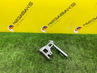 Петля капота правая HONDA FIT GP5 LEB 60120T5AZ00ZZ 1 ракурс Петля капота правая HONDA FIT GP5 LEB 60120T5AZ00ZZ 1 ракурс