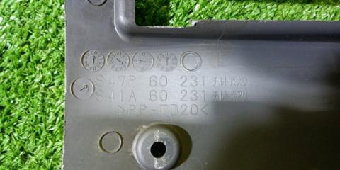 Кожух рулевой колонки MAZDA BONGO BRAWNY SK56V WL 4 ракурс
