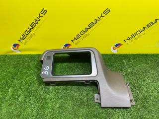Консоль магнитофона NISSAN CARAVAN 24 6 8104 37 1 ракурс