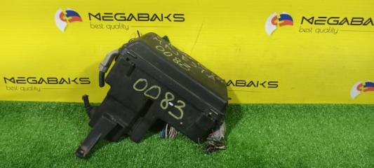 Блок предохранителей TOYOTA CROWN MAJESTA UZS151 1UZ-FE 1 ракурс