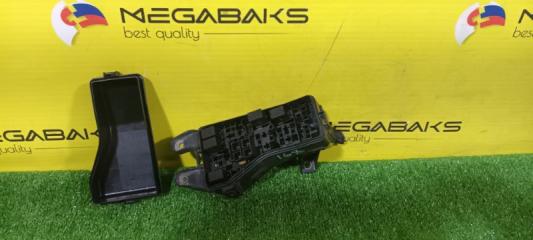 Блок предохранителей TOYOTA MARK II BLIT GX115 1G-FE 3 ракурс