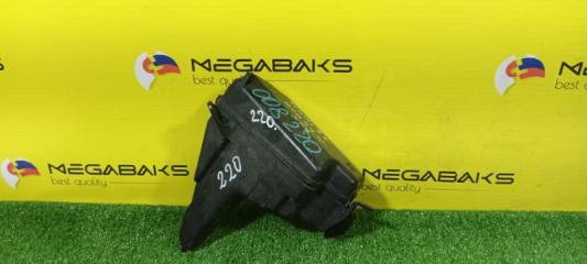 Блок предохранителей TOYOTA REGIUS RCH47W 3RZ-FE 1 ракурс