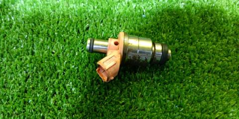 Инжектор SUBARU IMPREZA GG2 EJ152 16611AA480 2 ракурс Инжектор SUBARU IMPREZA GG2 EJ152 16611AA480 2 ракурс