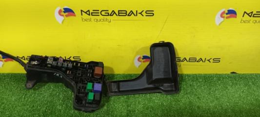 Блок предохранителей TOYOTA VEROSSA GX115 1G-FE 3 ракурс