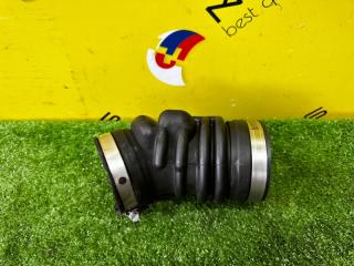 Патрубок воздушного фильтра SUBARU FORESTER SKE FB20W 14457AA63 1 ракурс