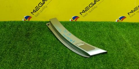 Накладка на крыло правая задняя TOYOTA IPSUM SXM10 3S-FE 76917-44010 3 ракурс