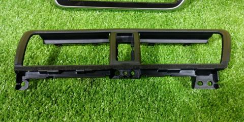Консоль магнитофона TOYOTA SIENTA NSP170 55471-52020 3 ракурс Консоль магнитофона TOYOTA SIENTA NSP170 55471-52020 3 ракурс