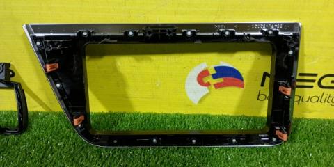 Консоль магнитофона TOYOTA SIENTA NSP170 55471-52020 4 ракурс Консоль магнитофона TOYOTA SIENTA NSP170 55471-52020 4 ракурс