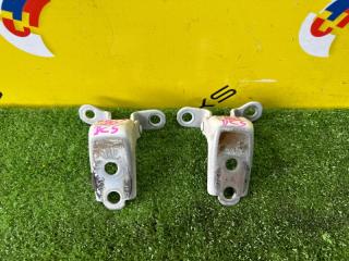Петля дверная правая HONDA INTEGRA DC5 K20A 67410S6M003ZZ 1 ракурс Петля дверная правая HONDA INTEGRA DC5 K20A 67410S6M003ZZ 1 ракурс
