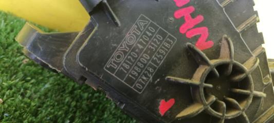 Педаль подачи топлива TOYOTA PRIUS NHW20 1NZ-FXE 78120-47040 2 ракурс