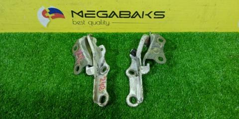 Петля капота TOYOTA KLUGER MCU25 1MZ-FE 53420-48020 2 ракурс
