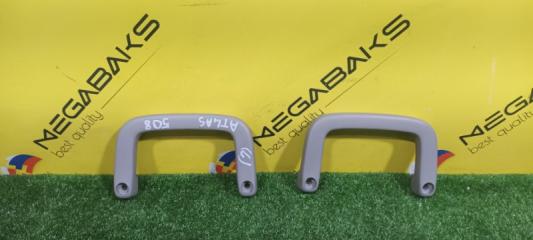 Ручка в салоне NISSAN ATLAS R8F23 QD32 1 ракурс Ручка в салоне NISSAN ATLAS R8F23 QD32 1 ракурс