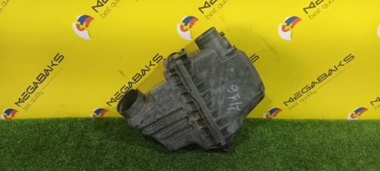 Корпус воздушного фильтра TOYOTA FUNCARGO NCP25 1NZ-FE 17700-21050 1 ракурс