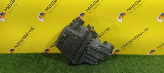 Корпус воздушного фильтра TOYOTA FUNCARGO NCP25 1NZ-FE 17700-21050 2 ракурс