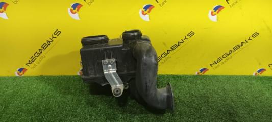 Корпус воздушного фильтра MAZDA BONGO BRAWNY SKE6V FE 3 ракурс