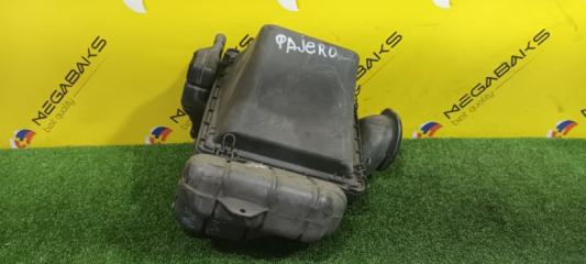Корпус воздушного фильтра MITSUBISHI PAJERO V45W 6G74 1 ракурс Корпус воздушного фильтра MITSUBISHI PAJERO V45W 6G74 1 ракурс