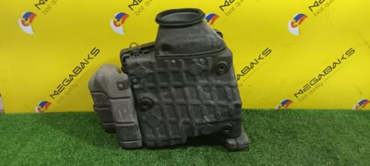 Корпус воздушного фильтра MITSUBISHI PAJERO V45W 6G74 5 ракурс