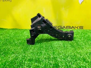 Крепление бампера правое заднее MAZDA AXELA BK5P BAN6500TI 3 ракурс