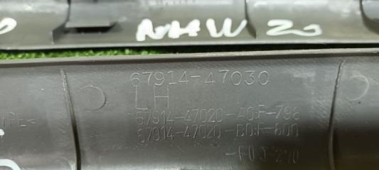Накладка на порог TOYOTA PRIUS NHW20 1NZ-FXE 4 ракурс
