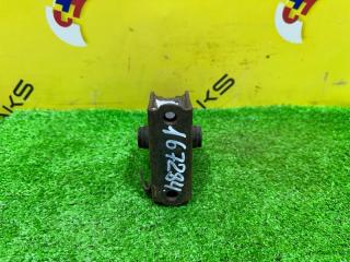 Подушка двигателя TOYOTA VOXY AZR60 1AZ 3 ракурс