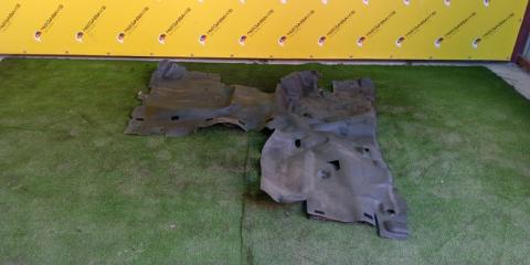 Ковер пола передний TOYOTA HIACE KDH206 1KD 58518-26C41 1 ракурс
