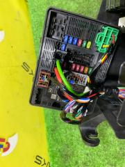 Блок предохранителей NISSAN NOTE SNE13 HR12DE 5 ракурс