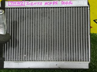 Радиатор печки TOYOTA SIENTA NCP85 1NZ-FE 8710752010 4 ракурс
