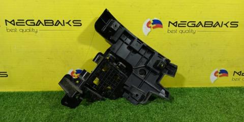 Крепление бампера правое заднее VOLVO S60 FS40 B4204T11 31323838 3 ракурс