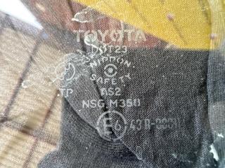 Стекло собачника правое заднее TOYOTA COROLLA CE109 2C 3 ракурс
