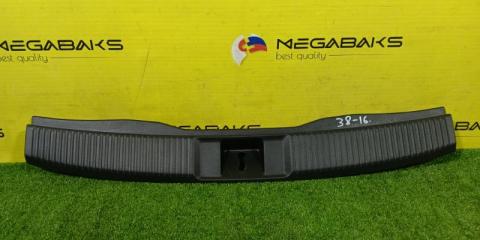 Накладка замка багажника SUBARU LEVORG VM4 95073VA000 1 ракурс