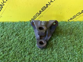 Кронштейн рессоры передний TOYOTA TOYOACE XZU434 48411. 37090 1 ракурс