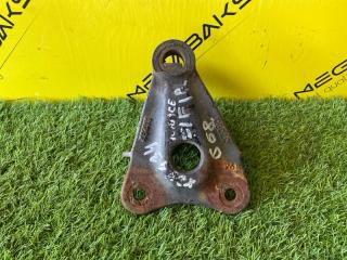 Кронштейн рессоры передний TOYOTA TOYOACE XZU434 48411. 37090 2 ракурс