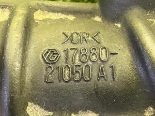 Патрубок воздушного фильтра TOYOTA PROBOX NCP52 1NZ 17880-21050 3 ракурс