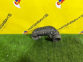 Патрубок воздушного фильтра TOYOTA PROBOX NCP51 1NZ-FE 17880-21060 3 ракурс