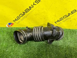 Патрубок воздушного фильтра NISSAN PRESAGE U30 KA24DE 16578 9E005 2 ракурс