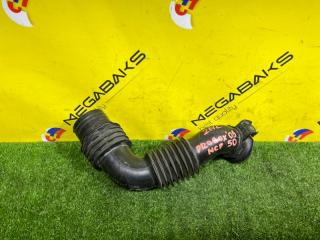 Патрубок воздушного фильтра TOYOTA PROBOX NCP50 2NZ-FE 17751-21180 1 ракурс