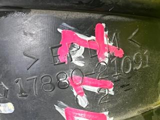 Патрубок воздушного фильтра TOYOTA COROLLA AXIO NZE164 1NZ-FE 17880-21091 4 ракурс