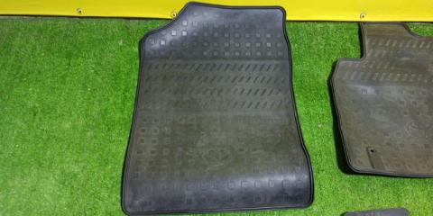 Коврики комплект TOYOTA PROBOX NCP51 1NZ-FE 4 ракурс