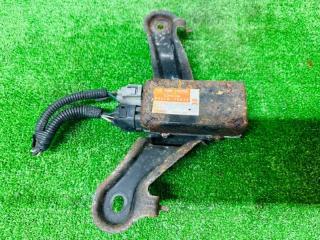 Блок управления топливным насосом TOYOTA SEQUOIA USK65L 3UR-FE 8957034030 1 ракурс