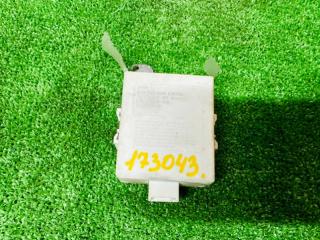 Блок управления дверьми TOYOTA SEQUOIA USK65L 3UR-FE 218796-102 1 ракурс