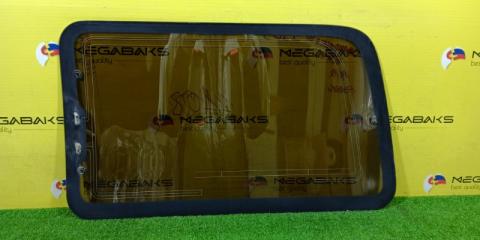 Стекло собачника правое TOYOTA GRAND HIACE VCH16 5VZ-FE 4 ракурс