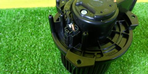 Мотор печки SUZUKI WAGON R MH34S R06A 3 ракурс
