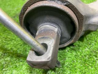 Рычаг правый передний MITSUBISHI DIAMANTE F36A 6G72 MR208490 4 ракурс
