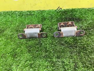 Петли 5-й двери NISSAN AVENIR W10 SR18DE 904004H100 3 ракурс