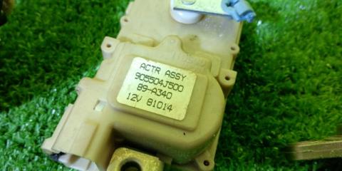 Замок 5-й двери NISSAN PRIMERA WHP11 SR20DE 905504J500 2 ракурс