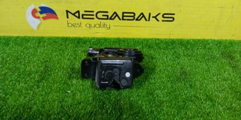 Замок 5-й двери TOYOTA IQ NGJ10 69350-28150 1 ракурс