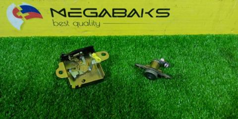 Замок багажника TOYOTA PRIUS NHW10 1NZ-FXE 6461047010 2 ракурс