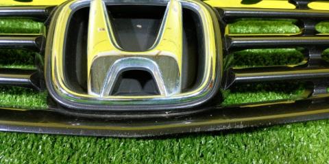 Решетка радиатора HONDA CIVIC EU3 D17A 71121S6A900ZA 2 ракурс