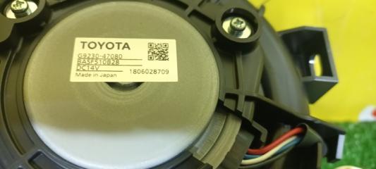 Мотор охлаждения батареи TOYOTA C-HR ZYX10 2ZR-FXE G9230-47080 3 ракурс